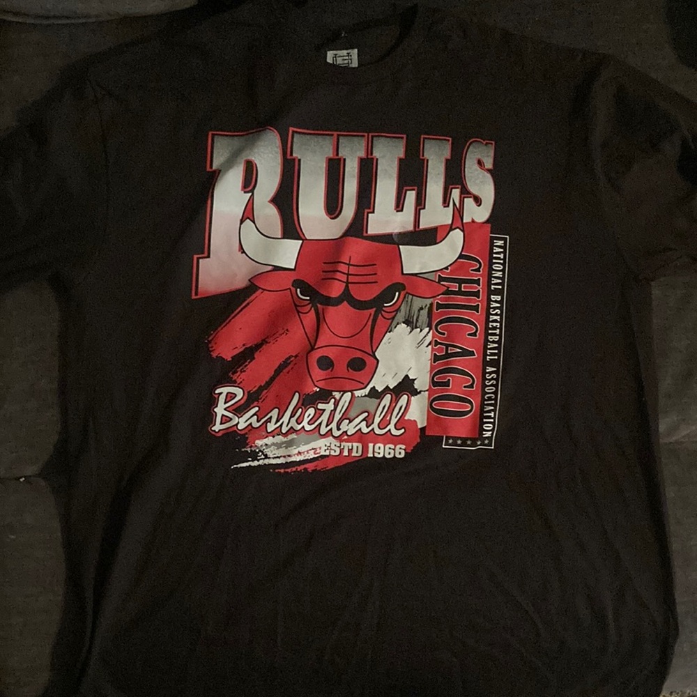 COPY - Vintage Chicago Bulls Shirt